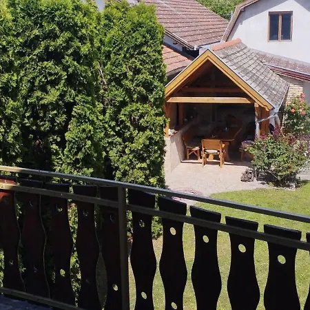 Nikola Appartement *