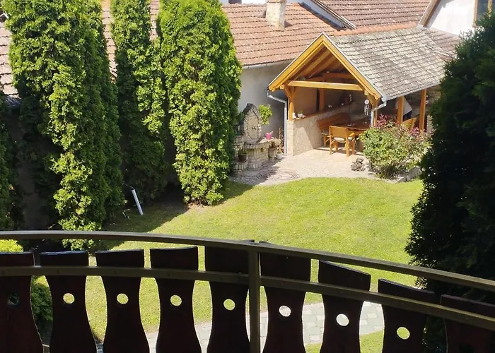 Nikola アパート *